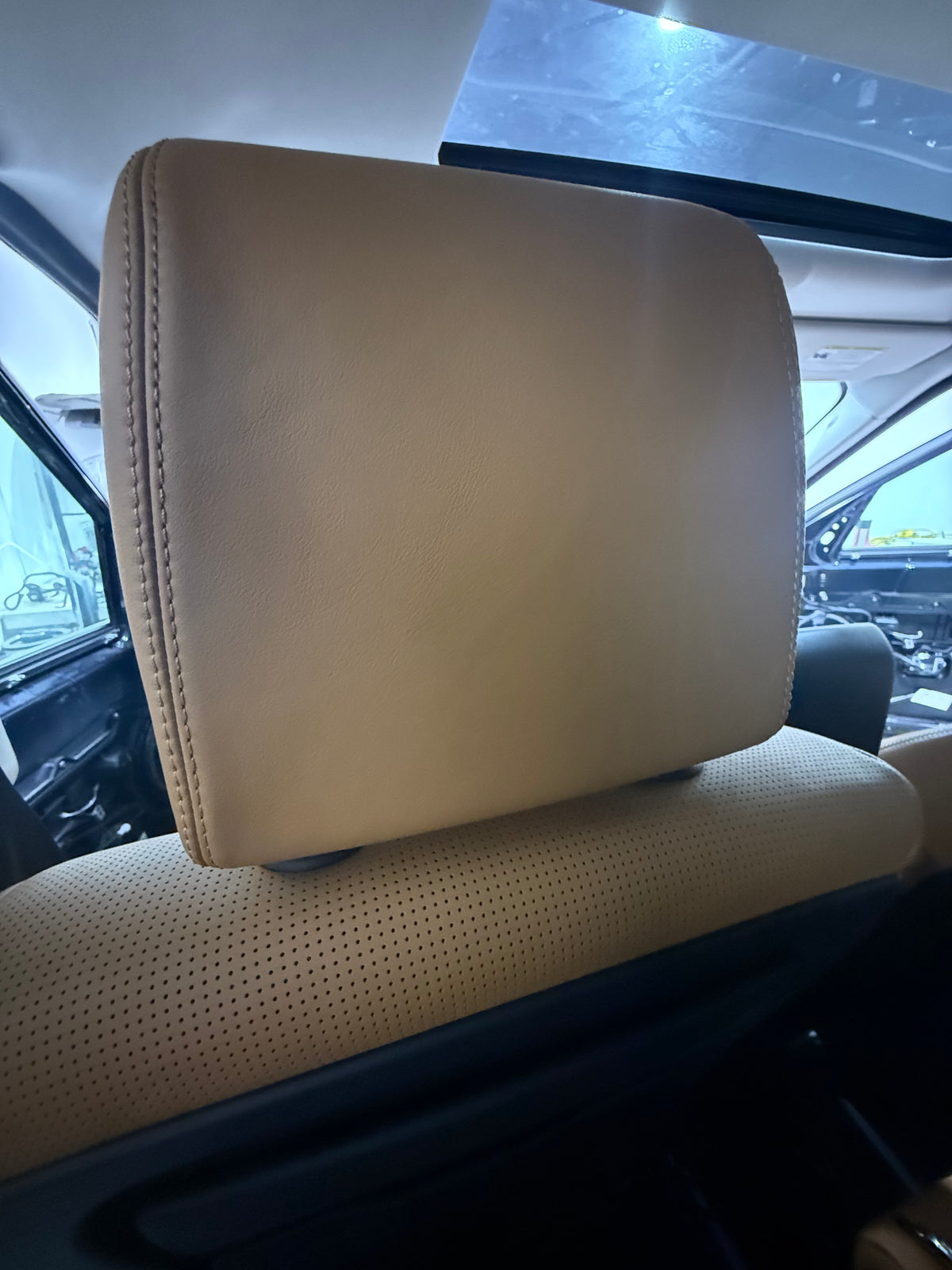 Land Rover Discovery (L462) 2017 DRIVER SEAT TAN/Windsor Complete